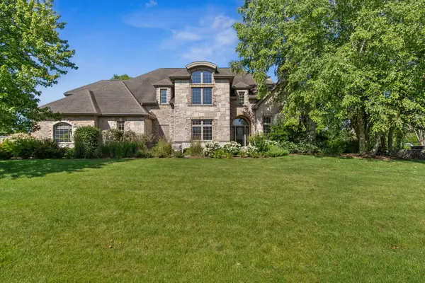 3N874 John Greenleaf Whittier Place, St. Charles, IL 60174
