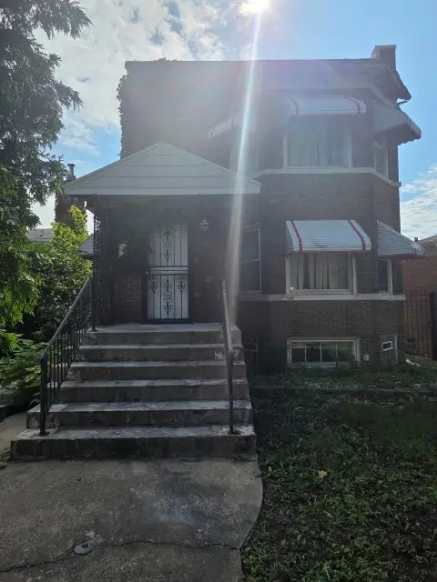 9737 S Prairie Avenue, Chicago, IL 60628