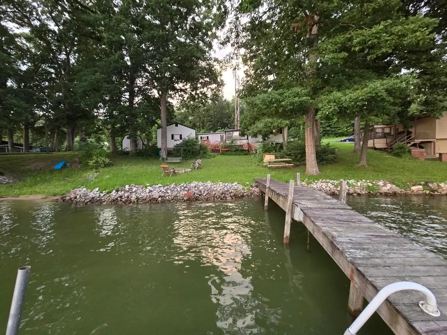 1 Knotville Drive, Tower Hill, IL 62571 - #2