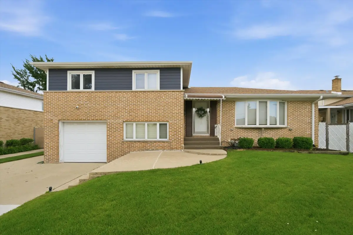 Address Withheld By Seller, Melrose Park, IL 60160 - #1