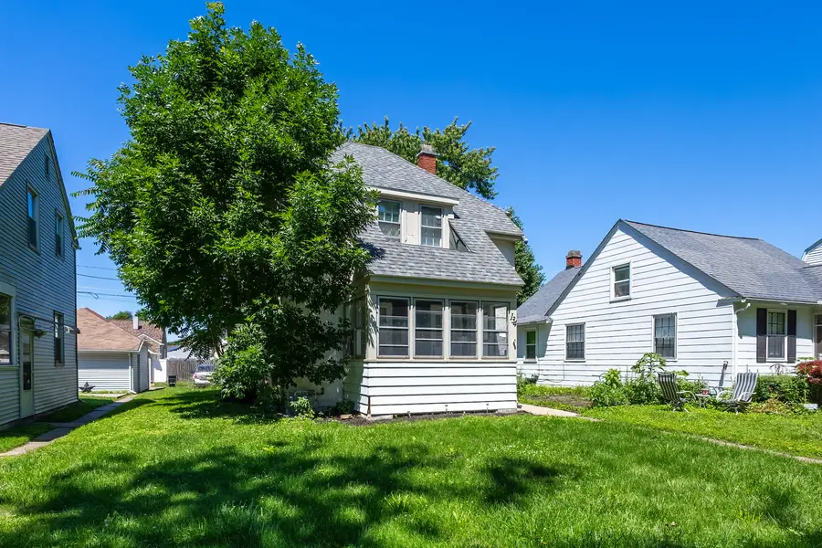 134 S Hazelwood Avenue, Davenport, IA 52802 - #3