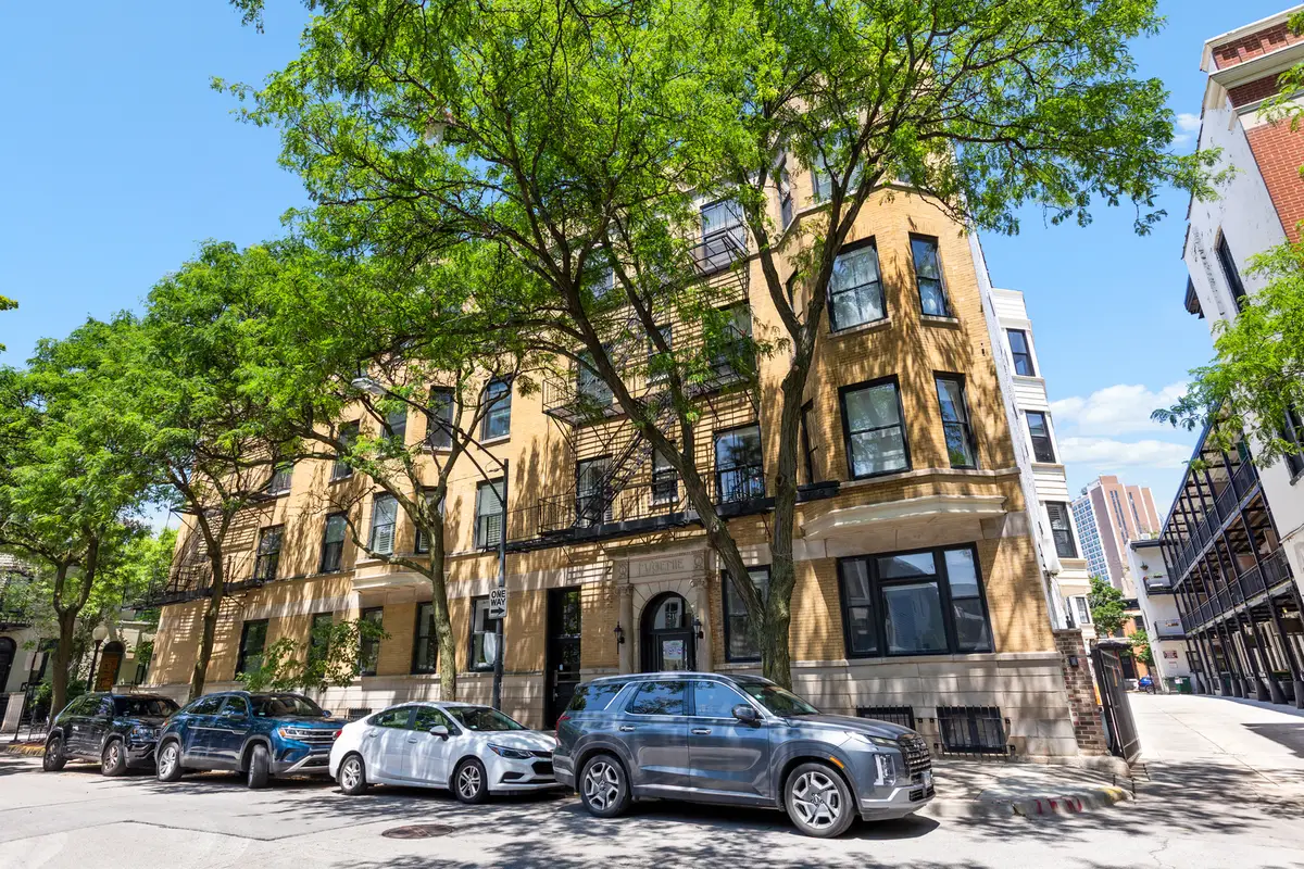 210 W Eugenie Street #2N, Chicago, IL 60614 - #1