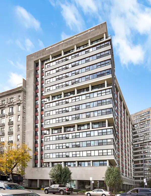 3420 N Lake Shore Drive #8J, Chicago, IL 60657