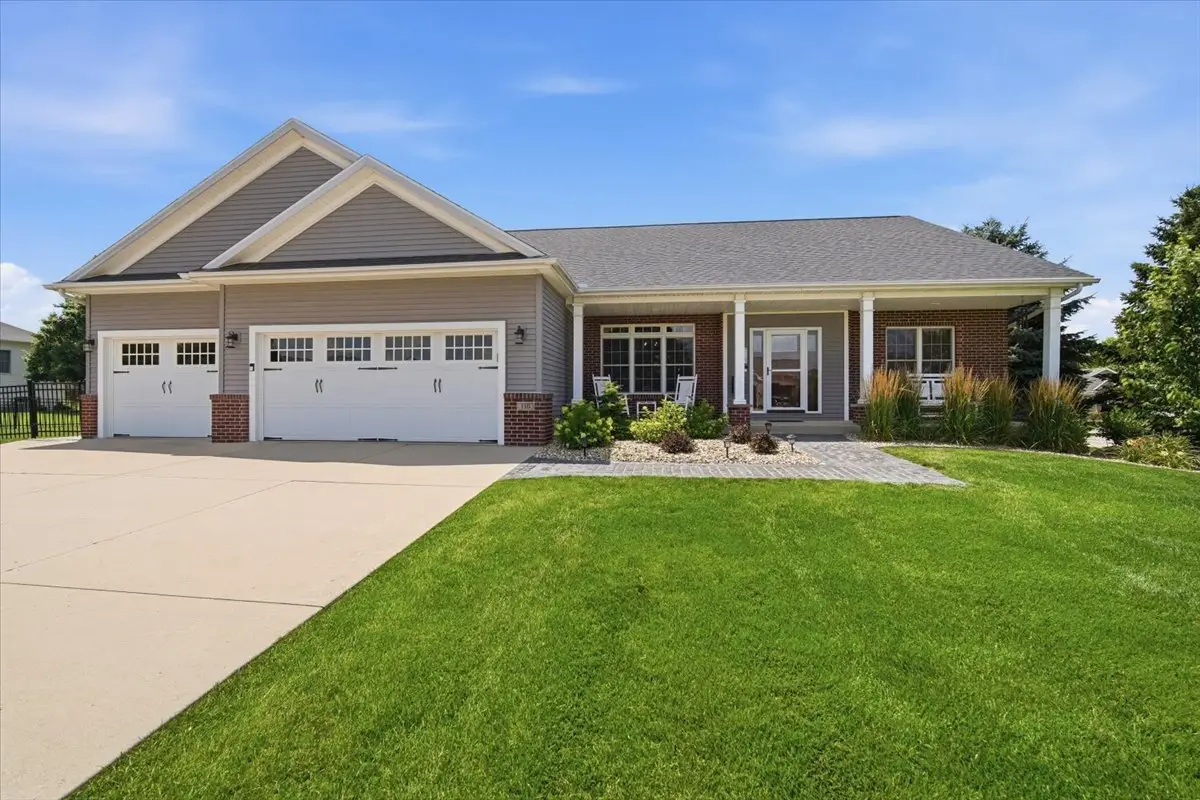 110 Whitetail Lane, Hudson, IL 61748 - #1
