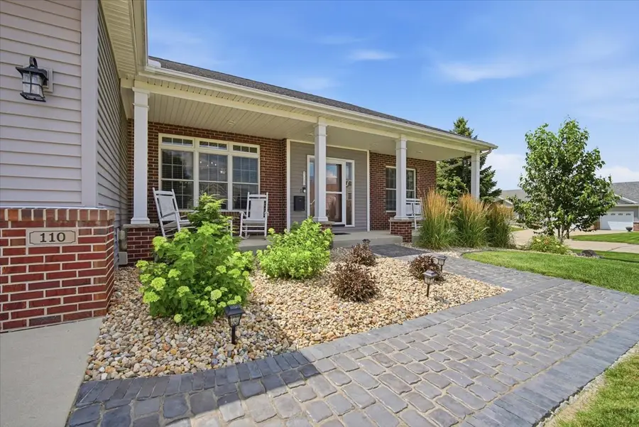 110 Whitetail Lane, Hudson, IL 61748 - #2