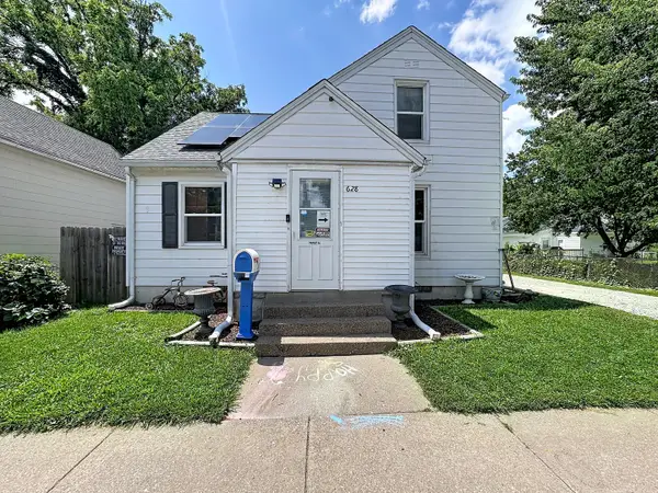 628 Cedar Street, Davenport, IA 52802