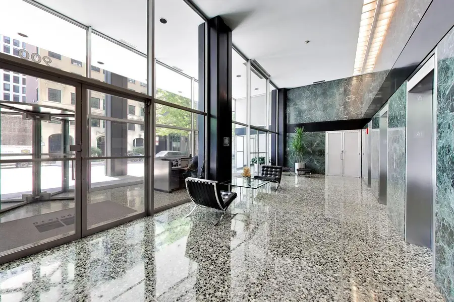 900 N Lake Shore Drive #1610, Chicago, IL 60611 - #3