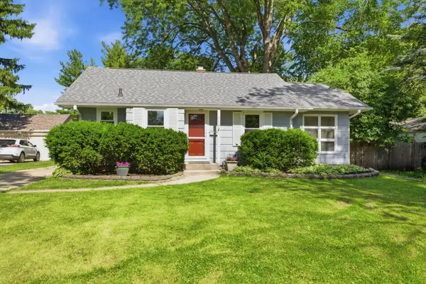 512 S Calumet Avenue, Aurora, IL 60506