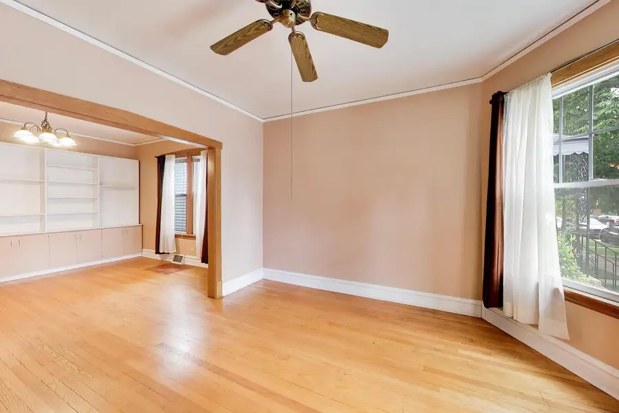 4950 W Gunnison Street, Chicago, IL 60630 - #2