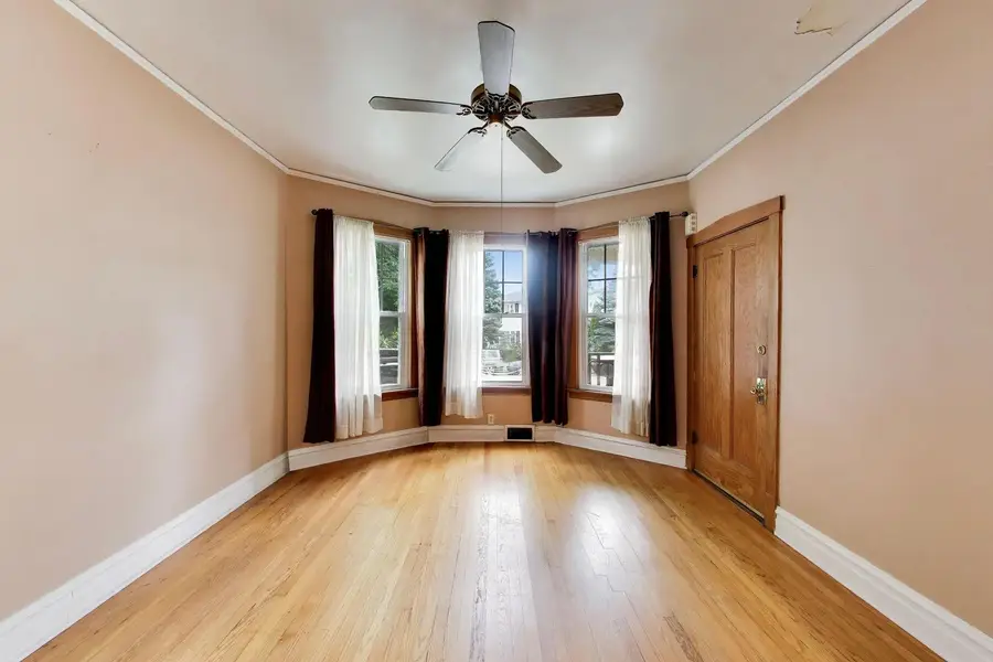 4950 W Gunnison Street, Chicago, IL 60630 - #3