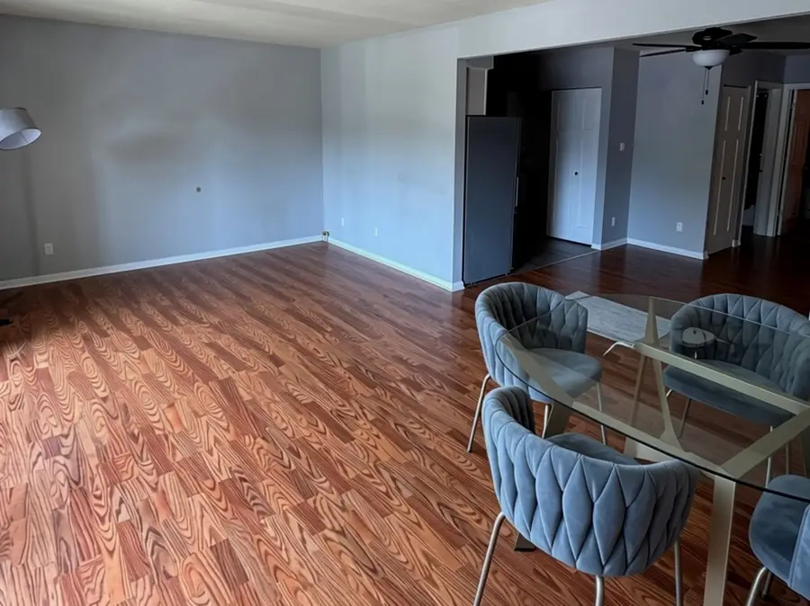 535 N Pleasant Drive #2B, Glenwood, IL 60425 - #3