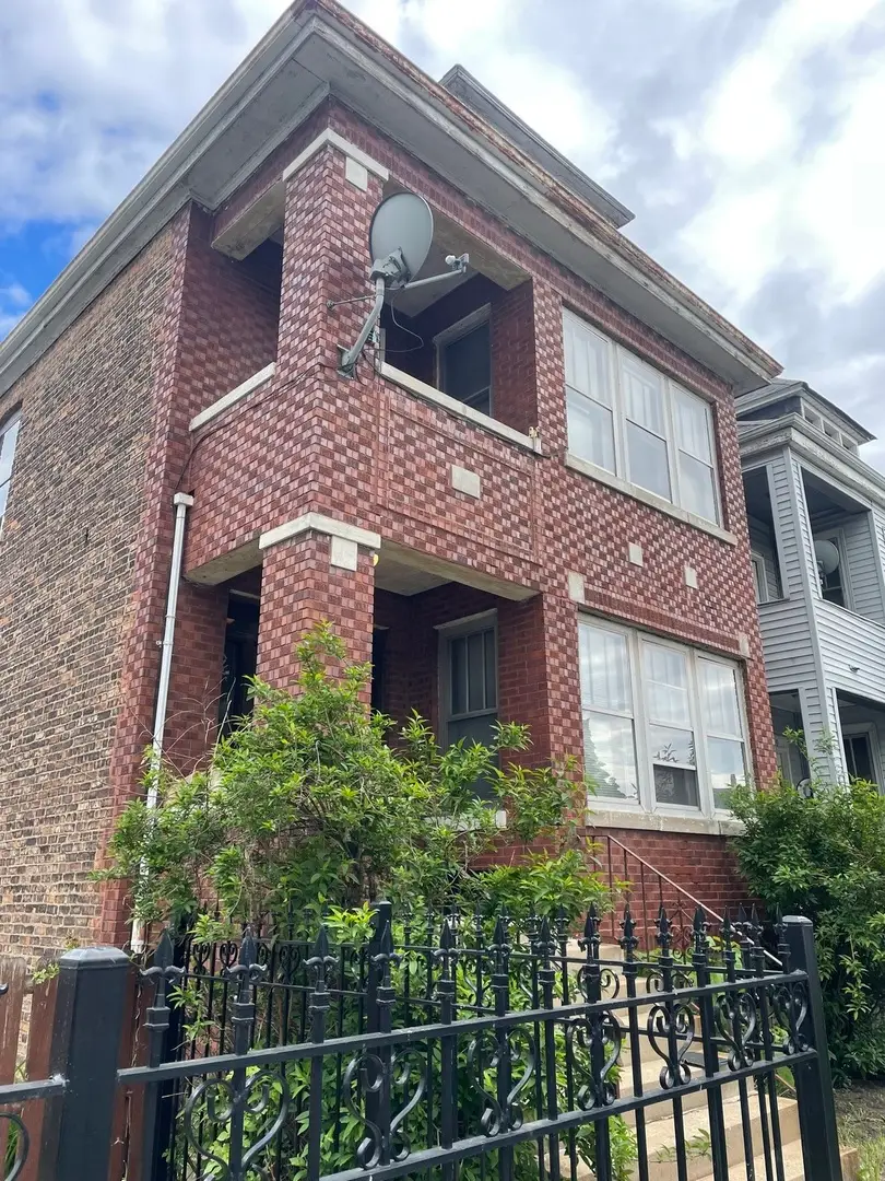 4027 S Maplewood Avenue, Chicago, IL 60632 - #1