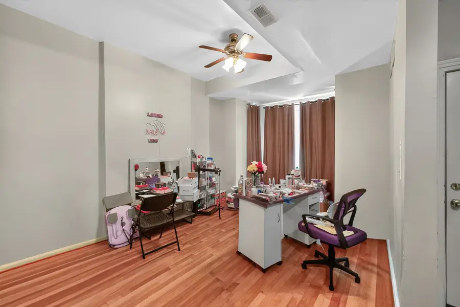 3250 W Douglas Boulevard, Chicago, IL 60623 - #2