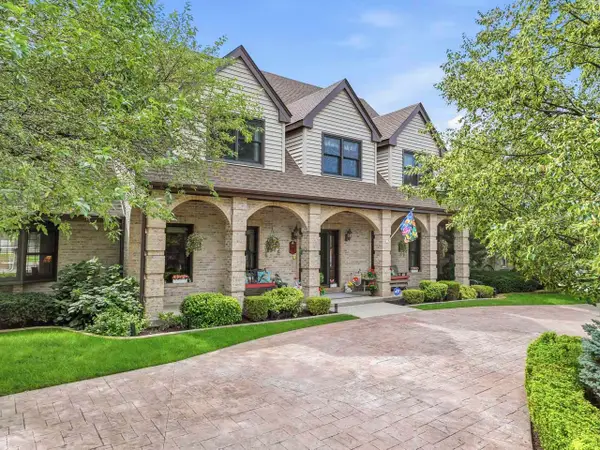 6N342 Linden Avenue, Medinah, IL 60157