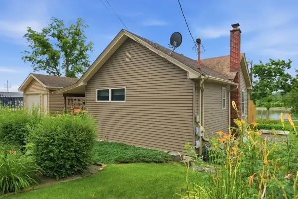 642 Wellington Avenue, Elgin, IL 60120 - #2