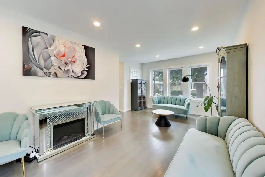 3749 N Nora Avenue, Chicago, IL 60634 - #2