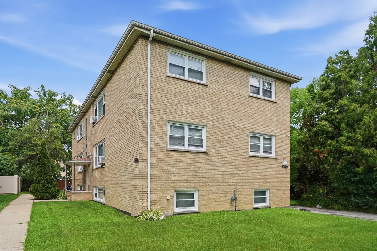 10500 Lyman Avenue, Chicago Ridge, IL 60415 - #1