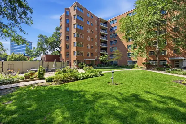 1862 Sherman Avenue #1NW, Evanston, IL 60201