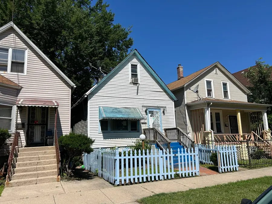 11568 S Lafayette Avenue, Chicago, IL 60628 - #2