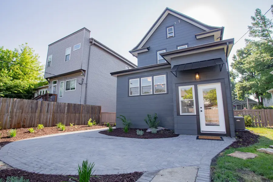 807 S Taylor Avenue, Oak Park, IL 60304 - #3