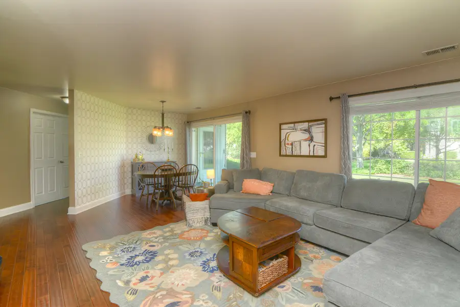 208 Winnsboro Court #A, Schaumburg, IL 60193 - #3
