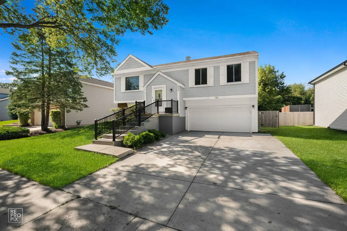 785 W Appletree Lane, Bartlett, IL 60103 - #1