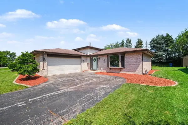 537 Willow Lane, Beecher, IL 60401