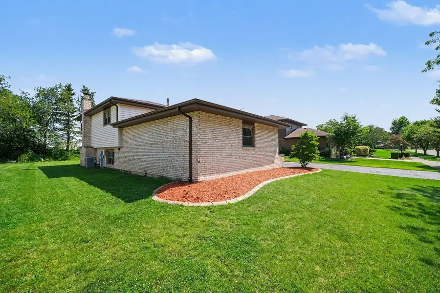 537 Willow Lane, Beecher, IL 60401 - #2