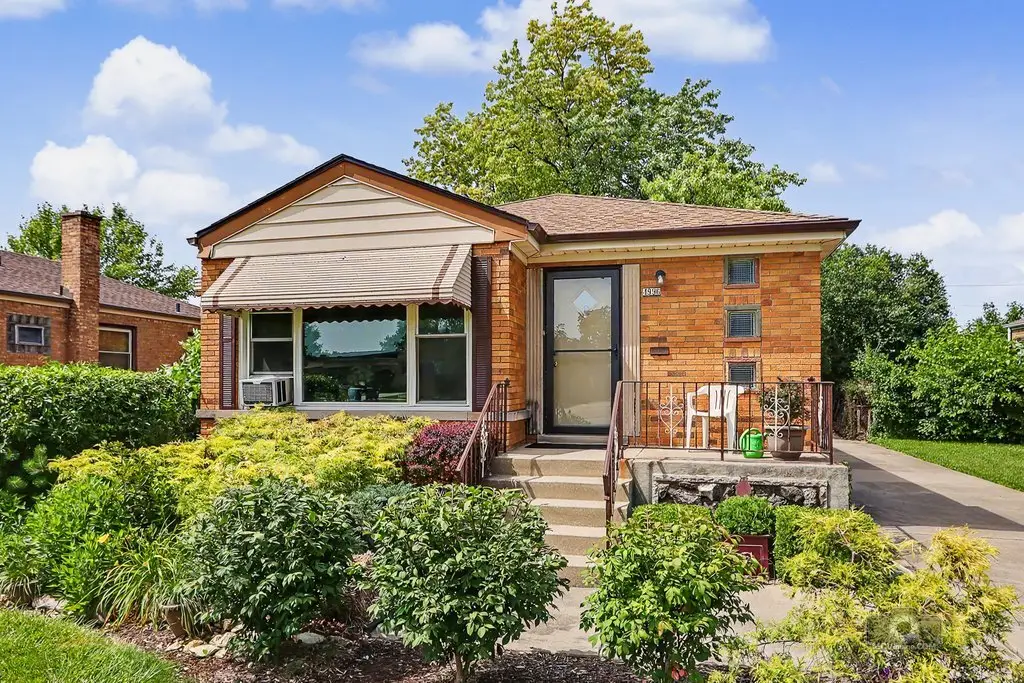 4996 Wick Drive, Oak Lawn, IL 60453 - #1