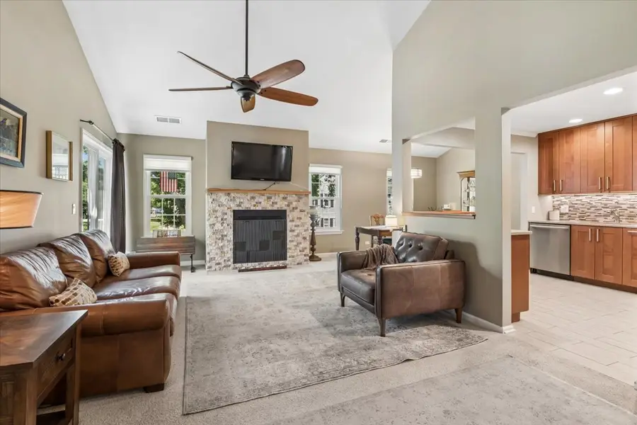 616 Edinburgh Lane #B, Prospect Heights, IL 60070 - #3