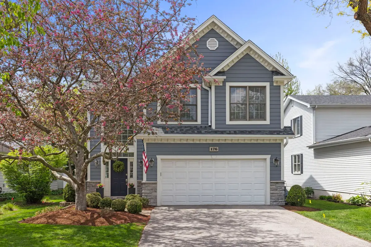 176 Hillcrest Avenue, Glen Ellyn, IL 60137 - #1