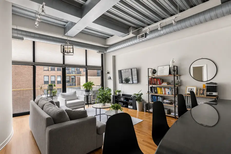 1910 S Indiana Avenue #417, Chicago, IL 60616 - #3