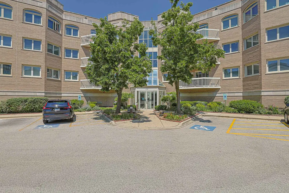 170 Manchester Drive #305, Buffalo Grove, IL 60089 - #1
