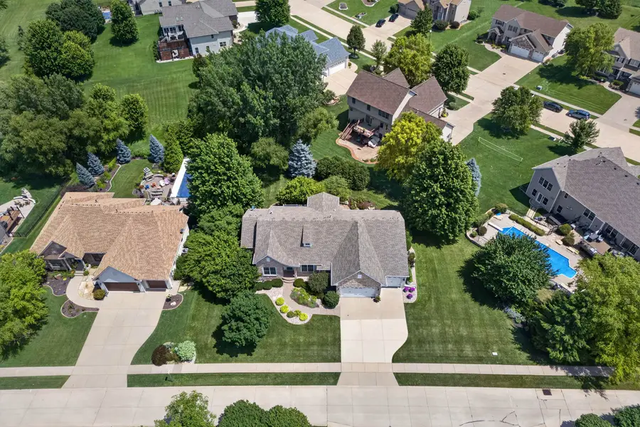 6138 Whispering Hill, Bettendorf, IA 52722 - #3