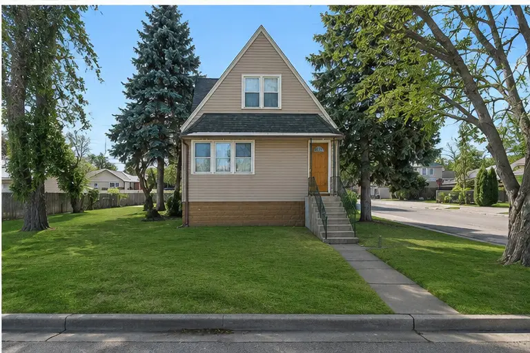 5649 W 87th Place, Oak Lawn, IL 60453 - #1