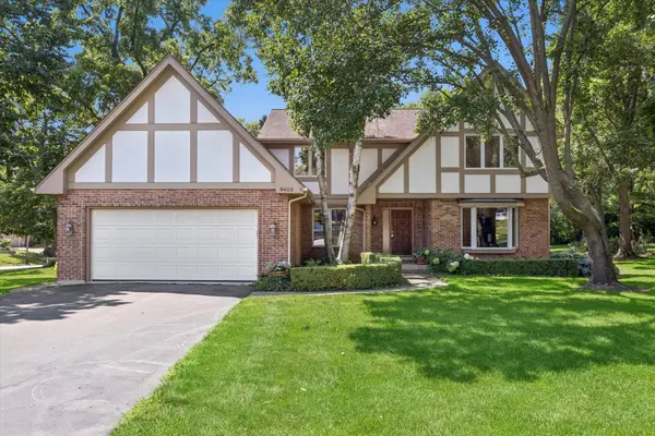 6402 Indian Head Court, Indian Head Park, IL 60525
