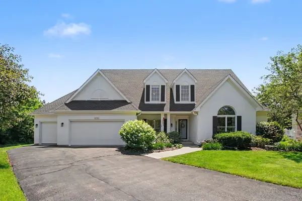 1204 N Oakridge Court, Palatine, IL 60067