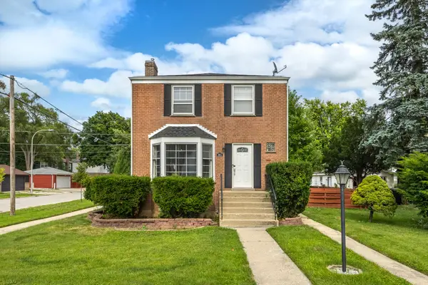 901 Manchester Avenue, Westchester, IL 60154