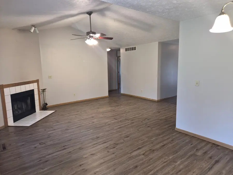 140 Lamplighter, Poplar Grove, IL 61065 - #3