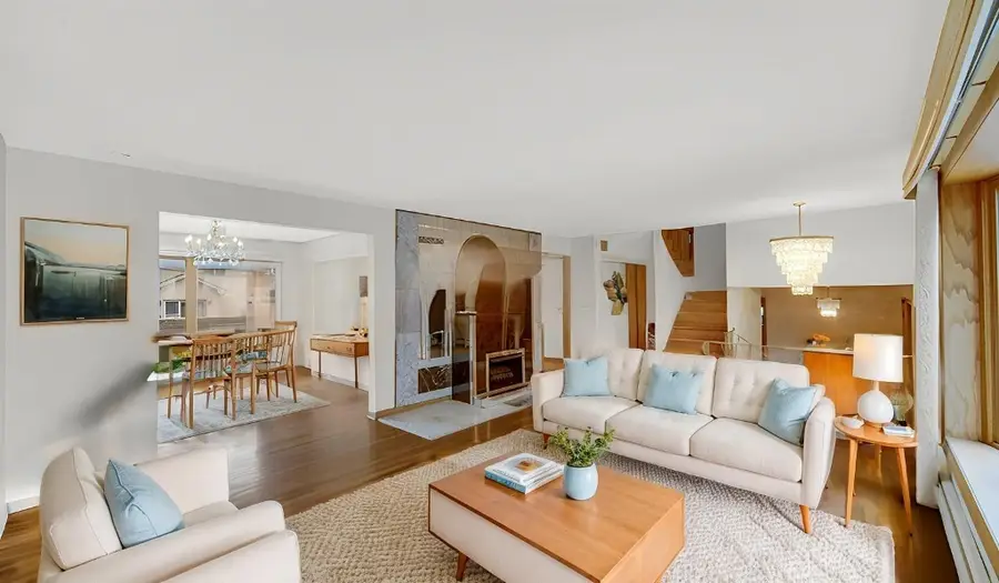 9236 S Karlov Avenue, Oak Lawn, IL 60453 - #3