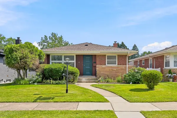 5107 Fairview Lane, Skokie, IL 60077