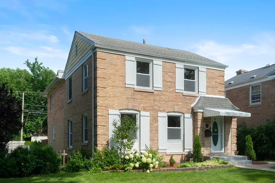 6711 N Monticello Avenue, Lincolnwood, IL 60712 - #2