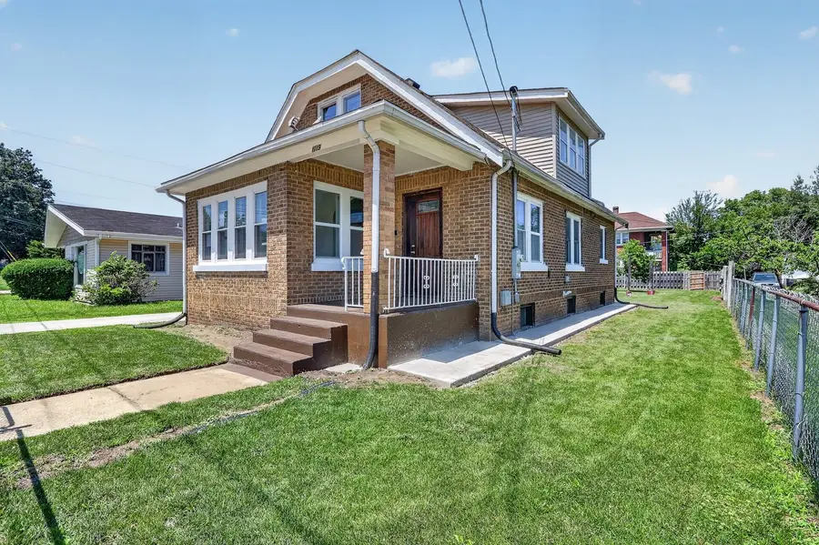 1119 Montague Street, Rockford, IL 61102 - #3