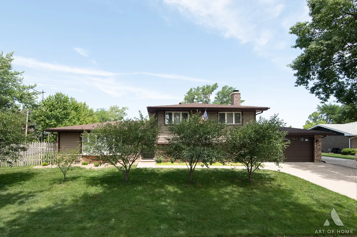8140 W 91st Street, Hickory Hills, IL 60457 - #1