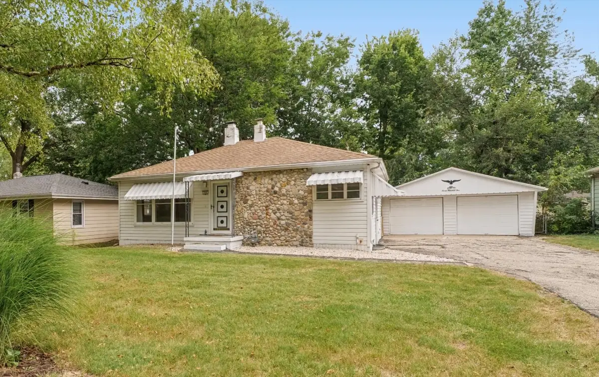 705 Dover Place, Champaign, IL 61820 - #1