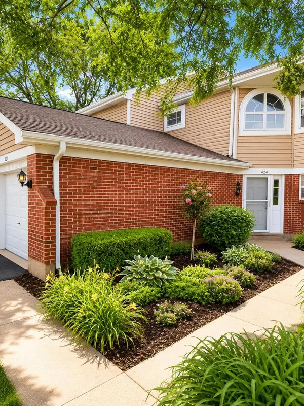 624 W Happfield Drive #1717D, Arlington Heights, IL 60004