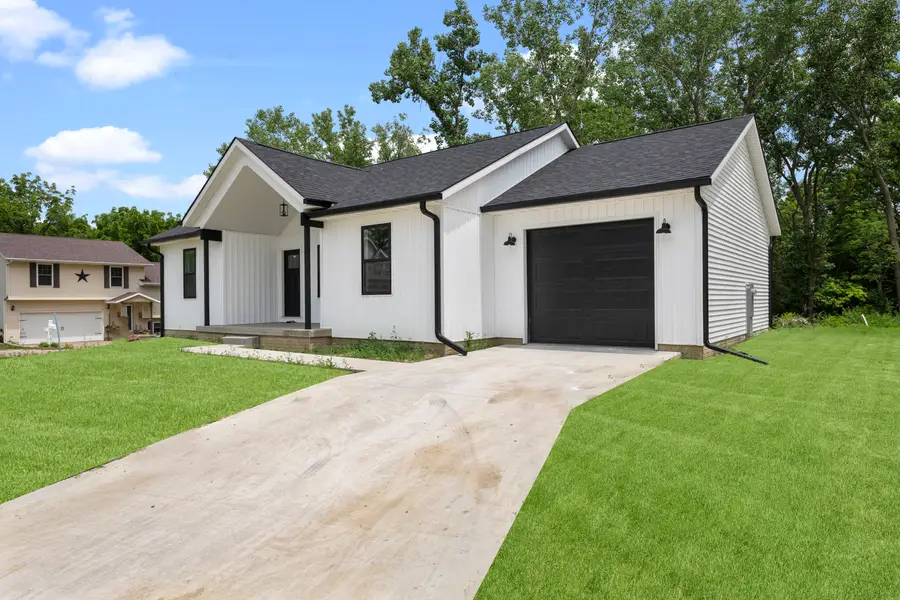 813 Williams Way, Carbon Cliff, IL 61239 - #2