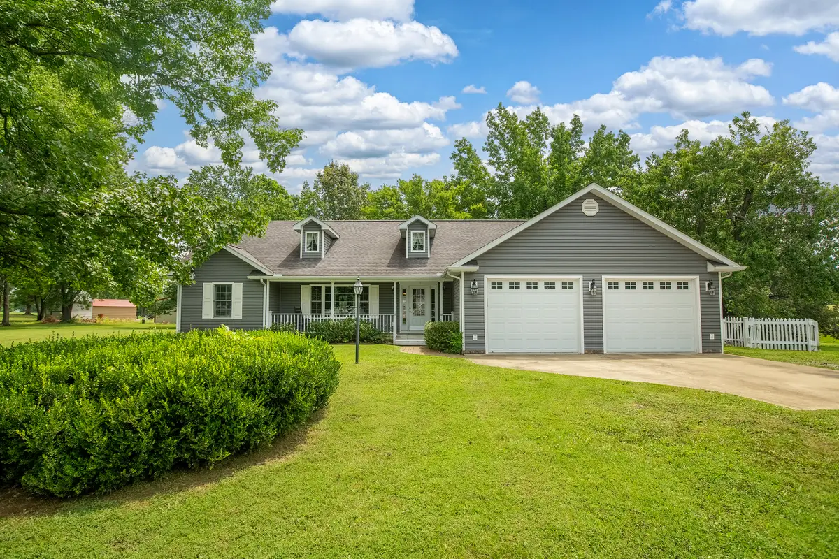 225 Southwest Drive, Harrisburg, IL 62946 - #1