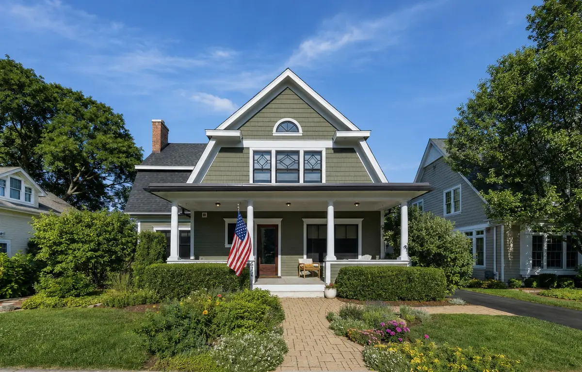611 Prairie Avenue, Barrington, IL 60010 - #1