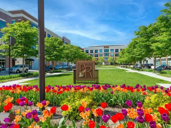 1000 Village Center Drive #305, Burr Ridge, IL 60527